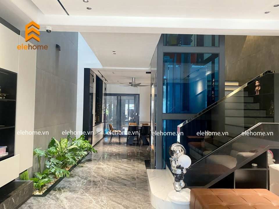 Bí Quyết Chọn Màu Kính Thang Máy: Hài Hòa Phong Thủy và Tôn Lên Đẳng Cấp Kiến Trúc thang may kinh 18