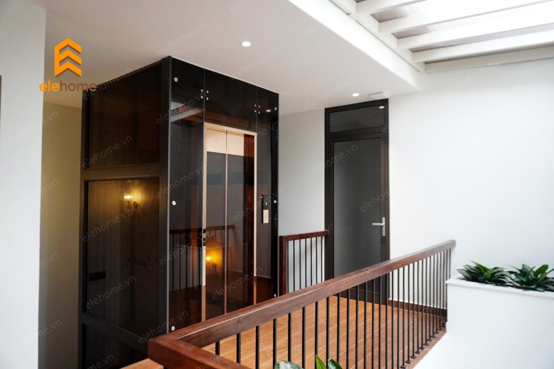 thang may kinh mau luxury 7